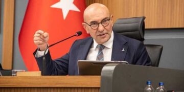 İzmir Büyükşehir Belediye Başkanı Tunç Soyer, değişimle ilgili bir açıklama yaptı