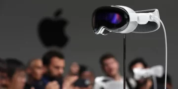 BBC editörü, Vision Pro adlı Apple’ın yeni karma gerçeklik gözlüğünü denedi ve deneyimini aktardı