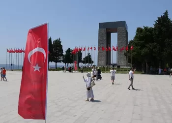 Çanakkale Şehitler Abidesi’nde, 15 Temmuz şehitleri anıldı
