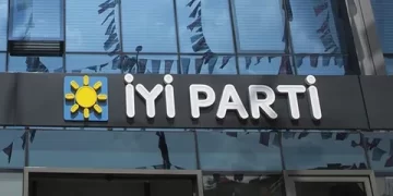 İYİ Partili vekil: AKP ve MHP’yi desteklemeliyiz