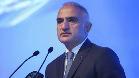 Bakan Ersoy turizm verilerini paylaştı! Bakan Ersoy turizm verilerini paylasti habermeydan
