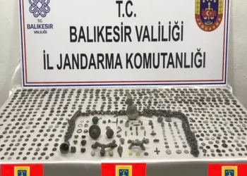 Balıkesir’de 2 bin 139 sikke ve 52 tarihi obje ele geçirildi