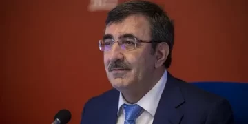 Cumhurbaşkanı Yardımcısı Cevdet Yılmaz’dan Ercan Havalimanı açıklaması