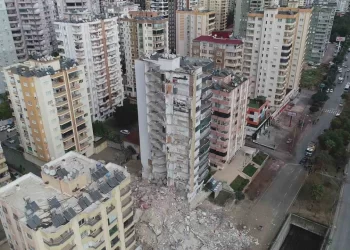 Adana’da meydana gelen deprem sonrasında 140 artçı sarsıntı kaydedildi