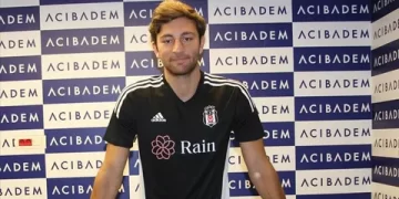 Beşiktaş’lı futbolcu trafikte saldırıya uğradı!