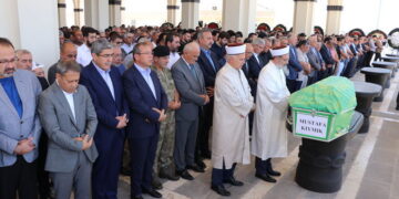 Fatma Şahin’in babası defnedilmek üzere son yolculuğuna gönderildi