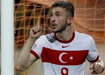 Halil Dervişoğlu, Beşiktaş için İstanbul’da