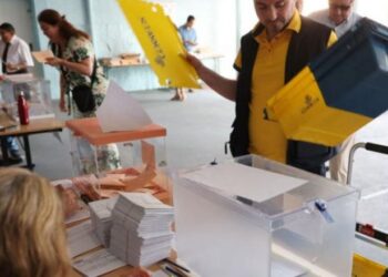 İspanya'da seçimler başladı! Vatandaşlar sandık başında İspanya’da seçimler başladı! Vatandaşlar sandık başında