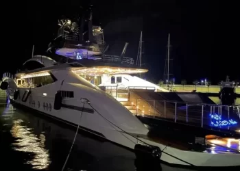 İtalya, Rus oligarklara ait 2 milyar euroluk serveti dondurdu