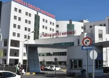 Kanaldan su çekmek isterken akıma kapıldılar!