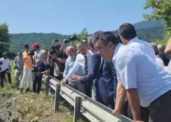 Selden etkilenen Karabük’e Yerlikaya’dan destek ziyareti