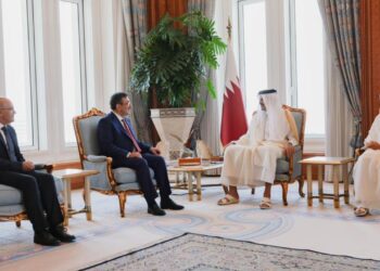 Cevdet Yılmaz ve Mehmet Şimşek, Katar Emiri ile görüşmek üzere buluştu