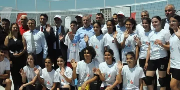 Bakan Bak, KYK yurtları için başvurularla ilgili açıklama yapıyor