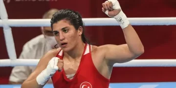 Milli boksör Busenaz Sürmeneli Avrupa Şampiyonu oldu