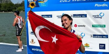 Milli kürekçi Elis Özbay dünya şampiyonu oldu