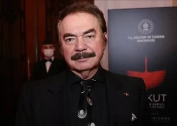 Orhan Gencebay’ın sağlık durumu: Tekneden düşüp yaralandı!