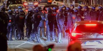 Paris belediye başkanının evi hedef alındı