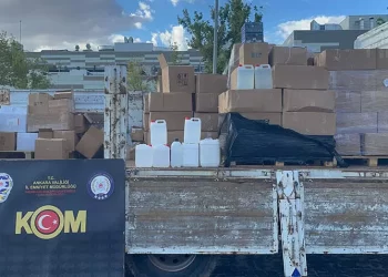 Ankara'da 'sahte içki' operasyonunda 1 kişi yakalandı! Ankara’da ‘sahte içki’ operasyonunda 1 kişi yakalandı!