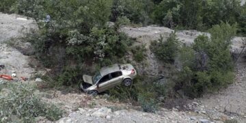 Sinop’ta otomobil dereye yuvarlandı: 1 ölü, 1 yaralı