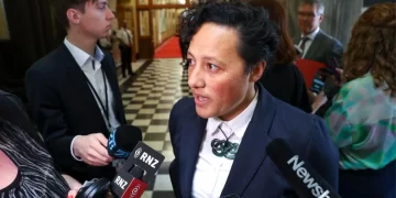 Yeni Zelanda Adalet Bakanı, alkollü araç kullanarak kaza yaptıktan sonra istifa etti