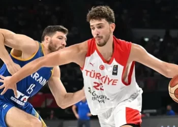 12 Dev Adam eleme grubundan lider çıktı