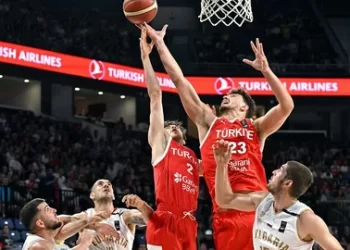 12 Dev Adam ikide iki yaptı!