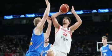 12 Dev Adam Olimpiyat elemelerine galibiyetle başladı