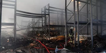 Antalya’da gıda fabrikasında yangın