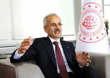 Bakan Uraloğlu’ndan Konya’ya metro müjdesi!