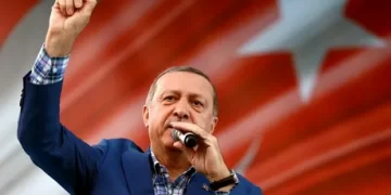 Cumhurbaşkanı Erdoğan Bitlis’te muhalefeti eleştirdi