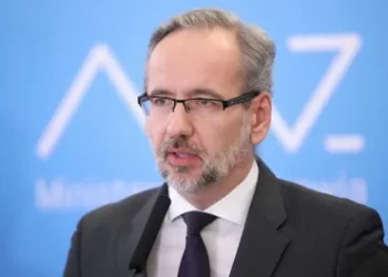 Polonya Sağlık Bakanı Niedzielski’den istifa