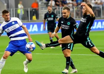 Adana Demirspor yenilse de turu geçti!