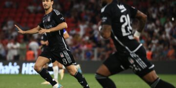 Beşiktaş deplasmanda turu rahat geçti!
