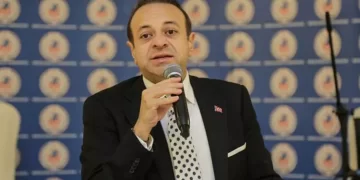 Atatürk heykeli dikme isteği Prag’da reddedildi! Egemen Bağış’tan açıklama geldi