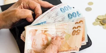 AK Parti’den emekli maaşlarına dair zam açıklaması geldi