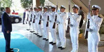 Erdoğan savunma sanayii mesajı verdi: Hasımlarımızın yüreklerine korku salmıştır