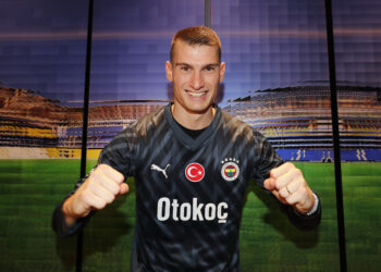 Fenerbahçe Livakoviç transferini resmen açıkladı