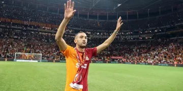 Galatasaray Hakim Ziyech’in lisansını çıkardı