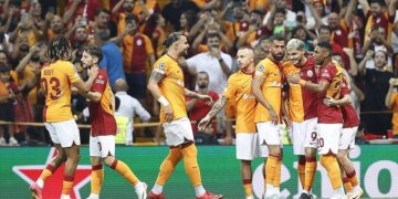 Galatasaray UEFA Şampiyonlar Ligi’nde gruplara kaldı
