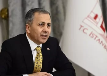 Bakan Yerlikaya açıkladı: 39 göçmen kaçakçılığı organizatörü yakalandı