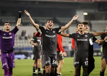 Başakşehir evinde Karagümrük’e takıldı!