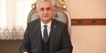 Muş Valiliğine atanan Avni Çakır Kimdir?