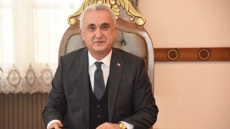 mus valiligine atanan avni cakir kimdir habermeydan