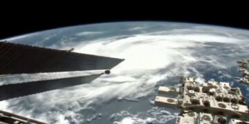 NASA felaketin boyutunu uzaydan canlı yayınla paylaştı