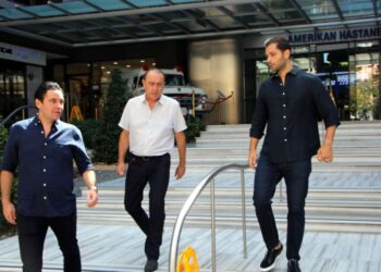 Yakınları, Ali Sabancı ve Vuslat Doğan Sabancı’yı ziyaret etti!