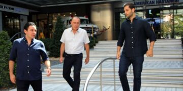 Yakınları, Ali Sabancı ve Vuslat Doğan Sabancı’yı ziyaret etti!