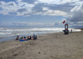 Sakarya ve Kocaeli kıyılarında denize girmek artık yasak!