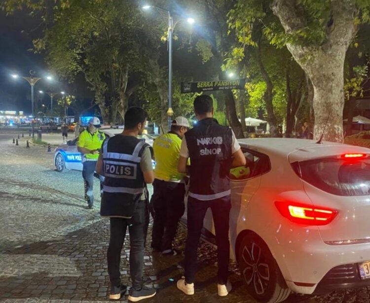 sinop polisinden huzur ve guven uygulamasi habermeydan 2 e1692621164305