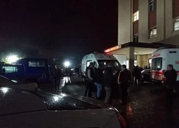 Sinop’ta salıncak ipine dolanan çocuk hayatını kaybetti
