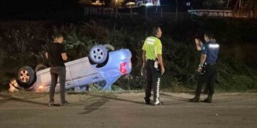 Sinop’ta takla atan otomobildeki 4 kişi yaralandı